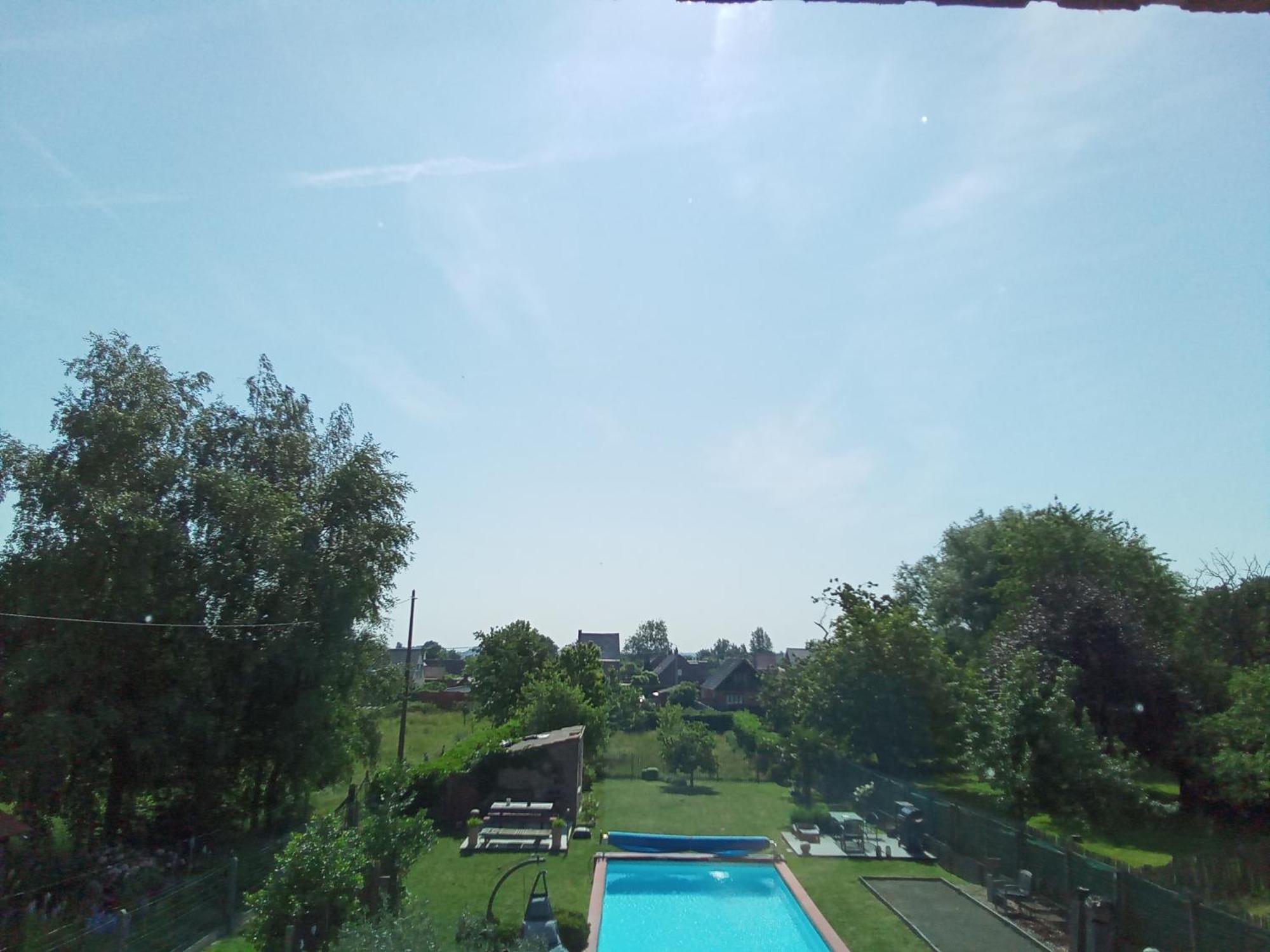 On Dirait Le Sud Hotel Chievres Buitenkant foto